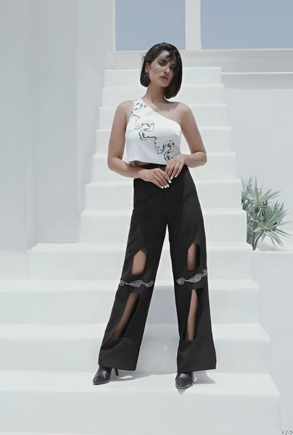 Hand-painted (Ali-Ghapou)