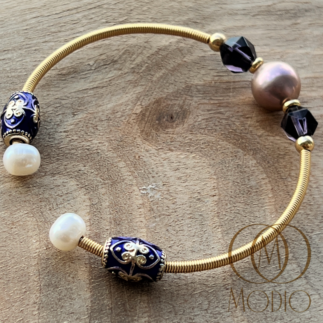 Pearl bangles